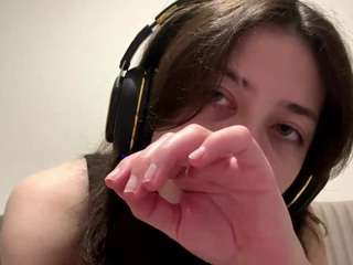 LinneaKjos live cam preview