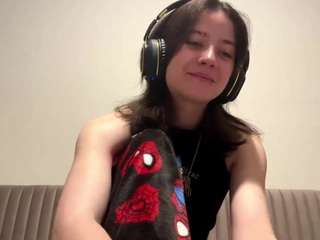 LinneaKjos live cam preview