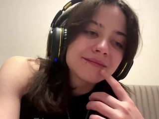LinneaKjos live cam preview