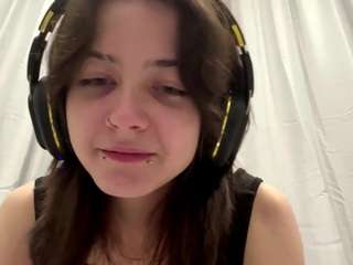 LinneaKjos live cam preview