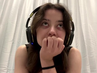 LinneaKjos live cam preview