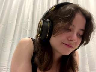 LinneaKjos live cam preview