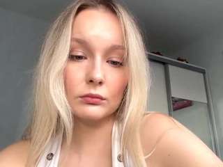 Merririesgraf's live stream