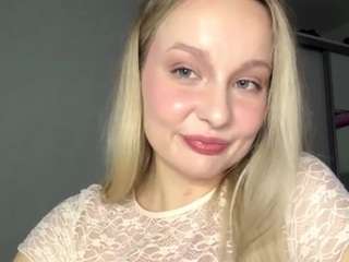 MerriRiesgraf live cam preview