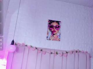 lola-caicedo