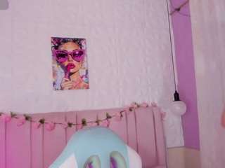 lola-caicedo