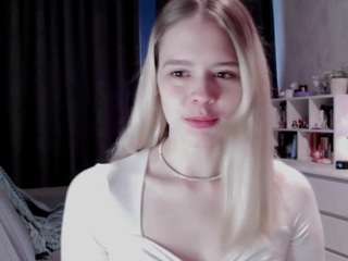 IsabelleMarteney live cam preview