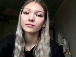 kristingoehringer webcam model