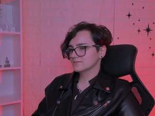 moon-vixen live cam preview