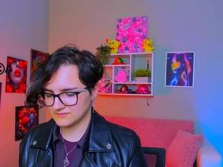 moon-vixen live cam preview