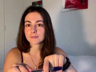 halliesunday Live Webcam on CamSoda