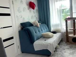 Halliesunday live webcam