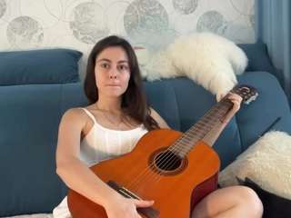 Anna Mo
