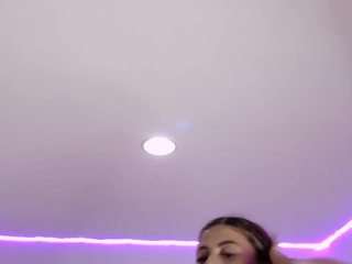 Kate-stewar live cam preview