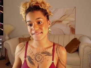 Trixie-June live cam preview