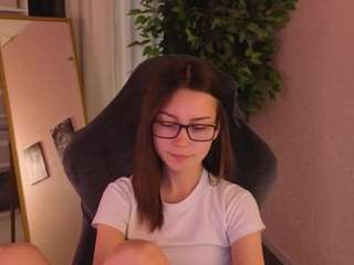 LunaRa1n live cam preview
