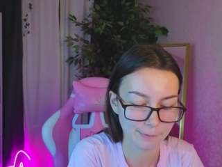 LunaRa1n live cam preview