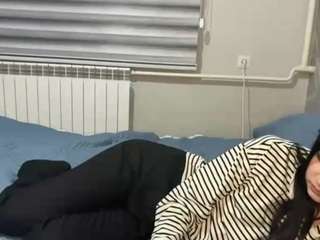 Lili live cam preview