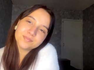 InesShofner live cam preview
