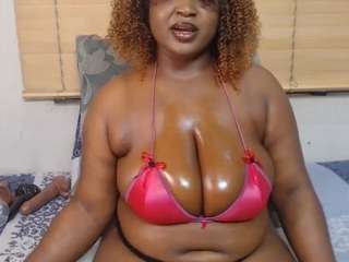 ThickChocolateX28 live cam preview