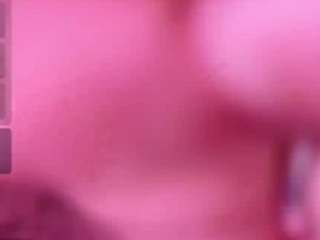 rouxeValvet213 on CamSoda