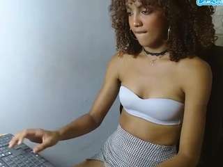Kiarablow live cam preview