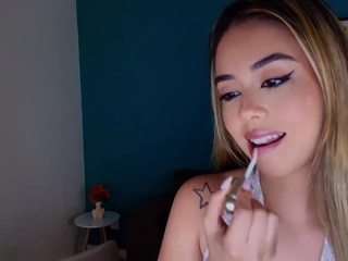 Samantha-Lauren