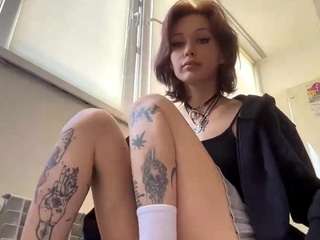 avrilollison