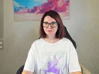 Donna-Hale live cam preview