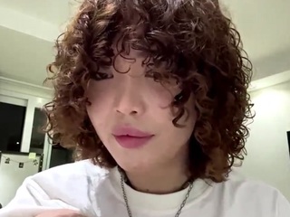 HirokoBaton live cam preview