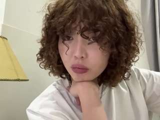 HirokoBaton live cam preview