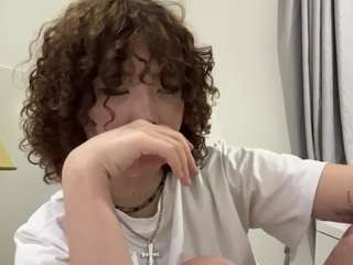 HirokoBaton live cam preview