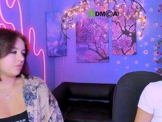 ariabloomm live cam preview