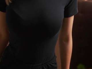 FayeLivingston live cam preview