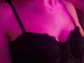 FayeLivingston live cam preview