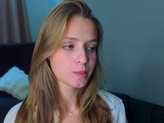 FayeLivingston live cam preview