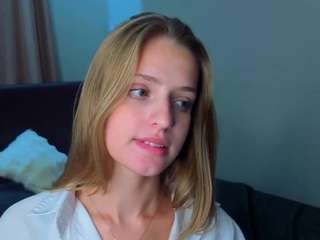 FayeLivingston live cam preview