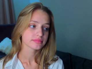 FayeLivingston live cam preview