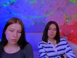 violettruee live cam preview