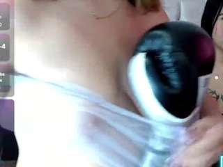 CataAndAmber_2