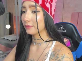 Magic-kira-foxxx