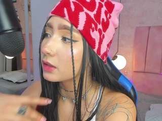 magic-kira-foxxx