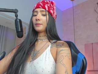 magic-kira-foxxx