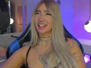 magic-kira-foxxx