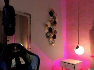 magic-kira-foxxx