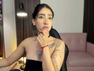 magic-kira-foxxx