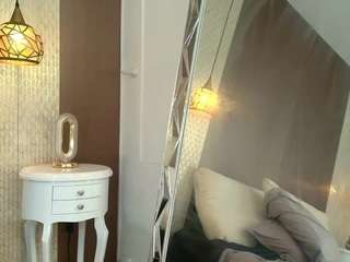 Tiifany-Baker live cam preview