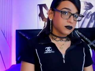 Dannyhot01 live cam preview