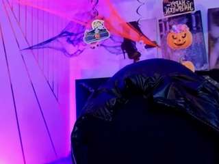 Dannyhot01 live cam preview