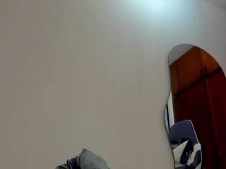 EmeraldBlonde live cam preview